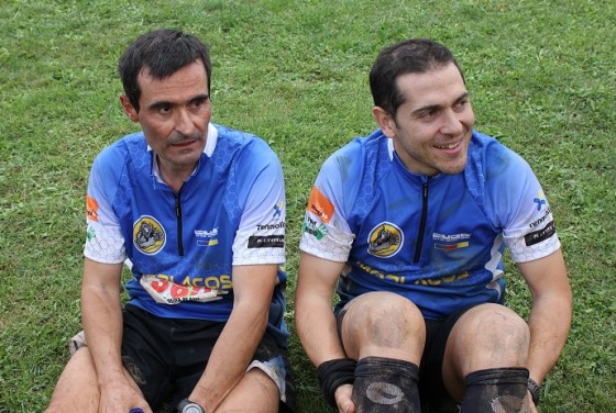 Ivan y Albert descansando   después de la llegada del Sensei en la Puigsacalm