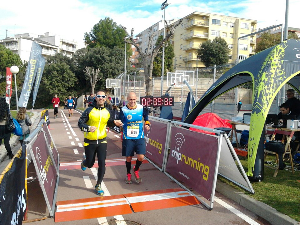 Manu y Sergi entrando en la meta de la de 13kms.