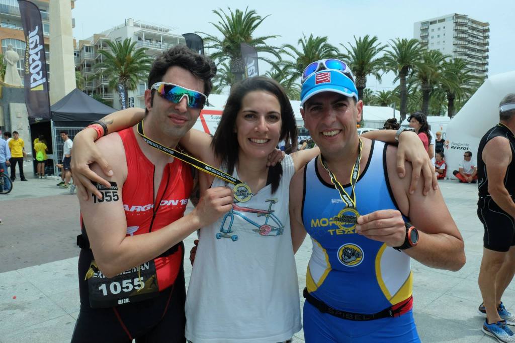 Soraya tras el madrugón y unas horas, más contenta casi que Rafa y yo.