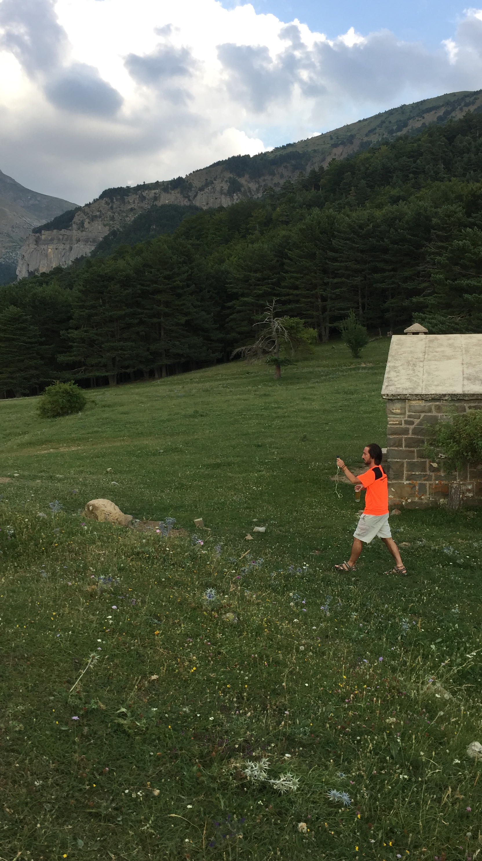 088608CF-BDEB-4040-BA58-3BE85861EAE7